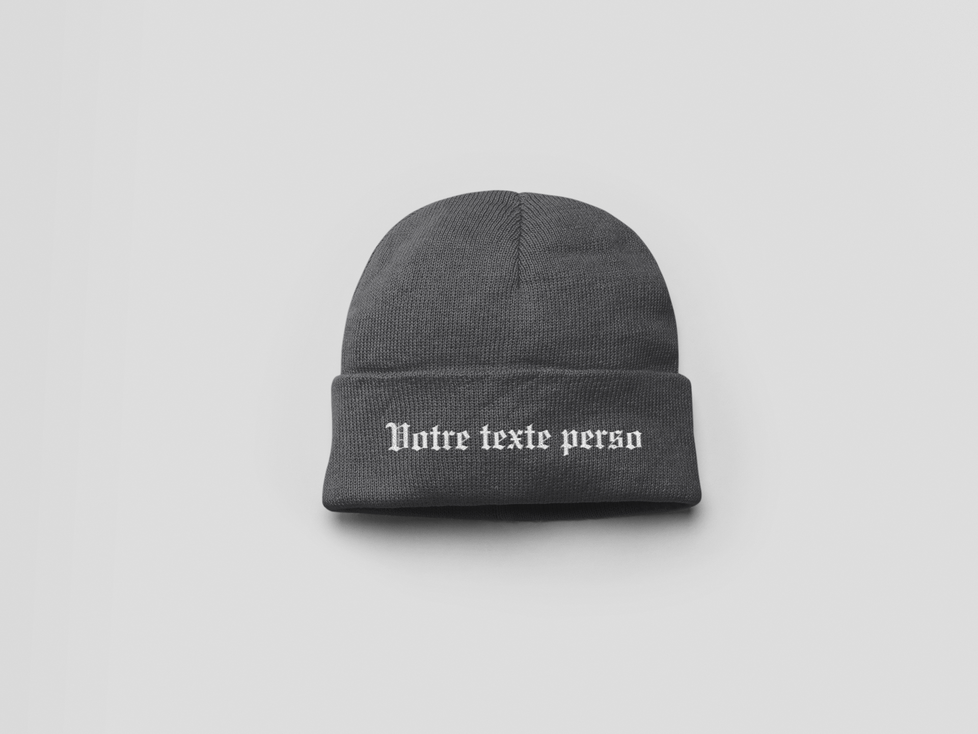 Bonnets Brodés 𝖆̀ 𝖕𝖊𝖗𝖘𝖔𝖓𝖓𝖆𝖑𝖎𝖘𝖊𝖗 ✨