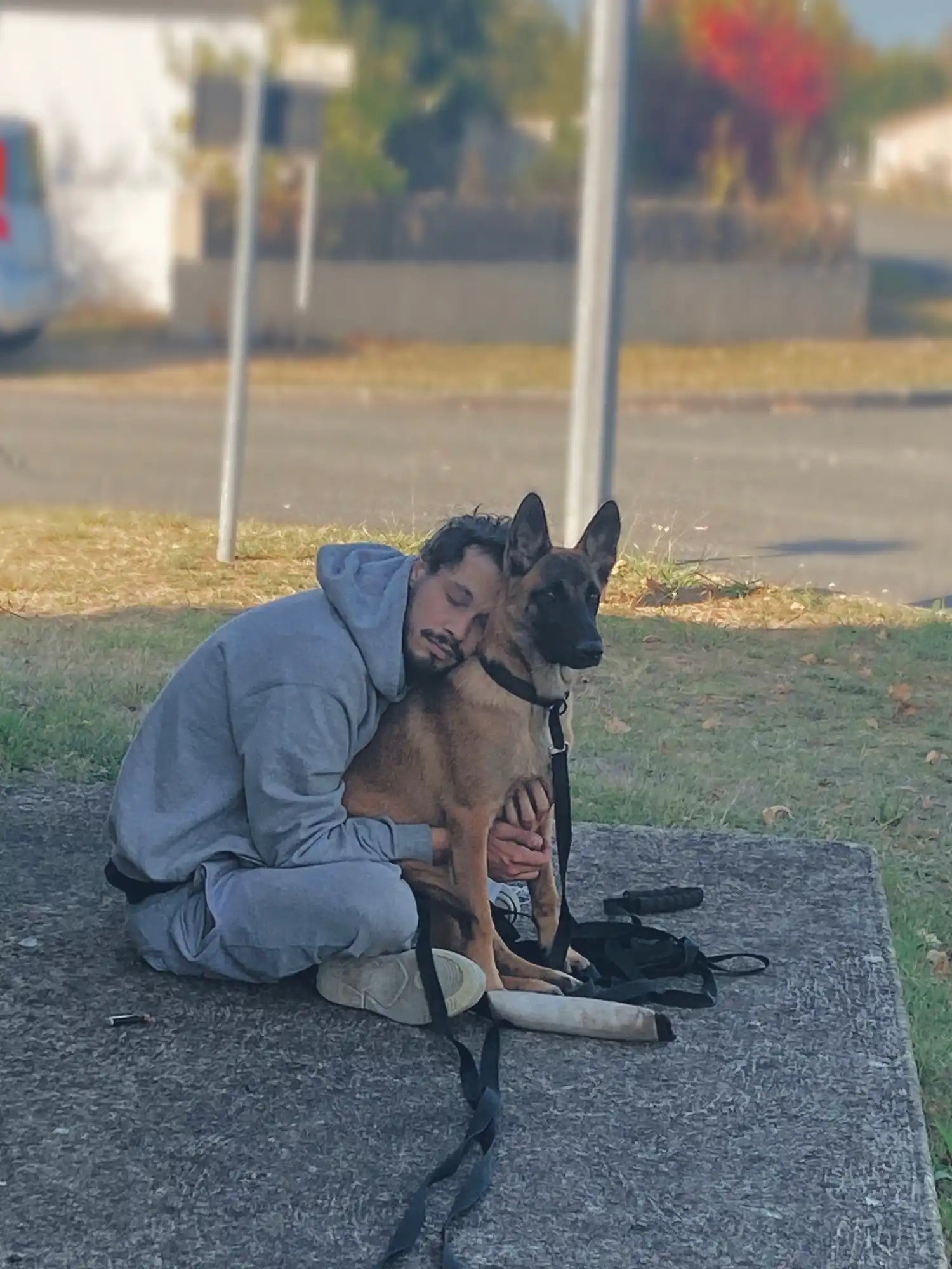 Drago Malinois et son maître de malinois.shop