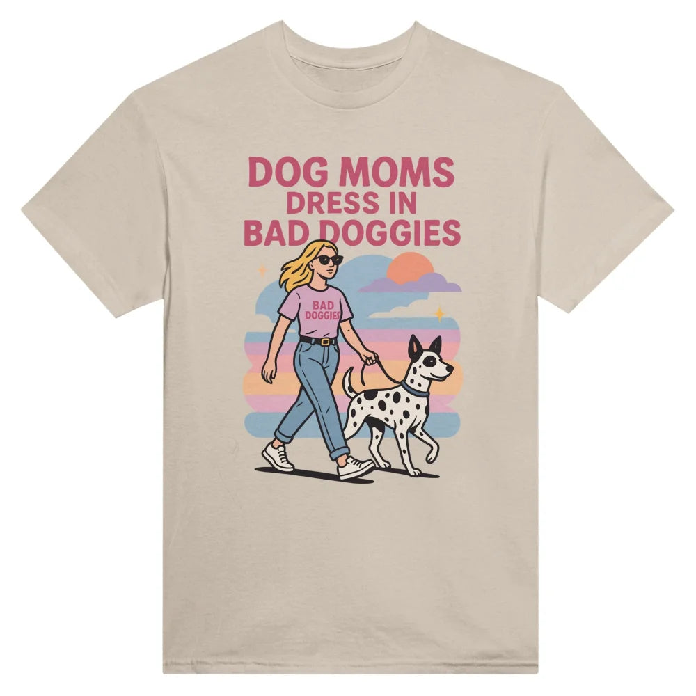 T-shirt 💁♀️ Dog Moms Dress in Bad Doggies 🐕 - Sahara / S