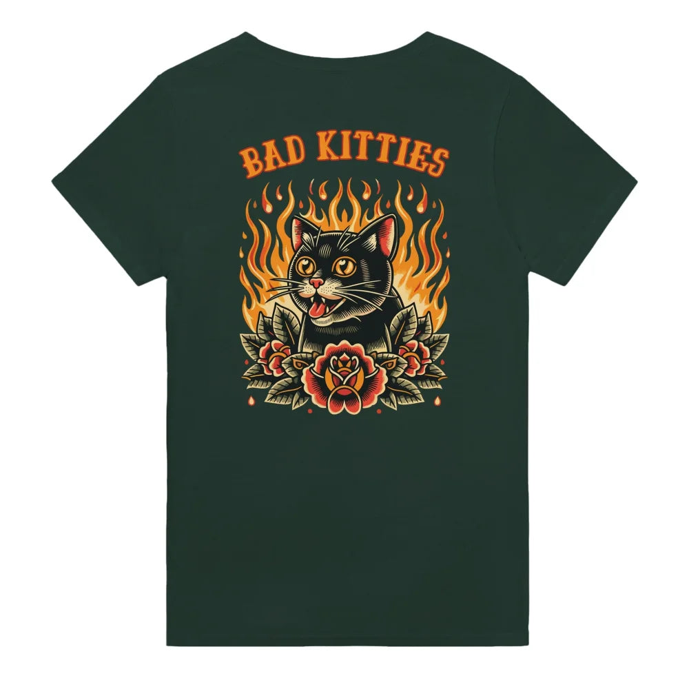 T-shirt vert foncé avec un graphisme coloré ’Bad Kitties’ représentant un chat entouré de flammes et de roses.