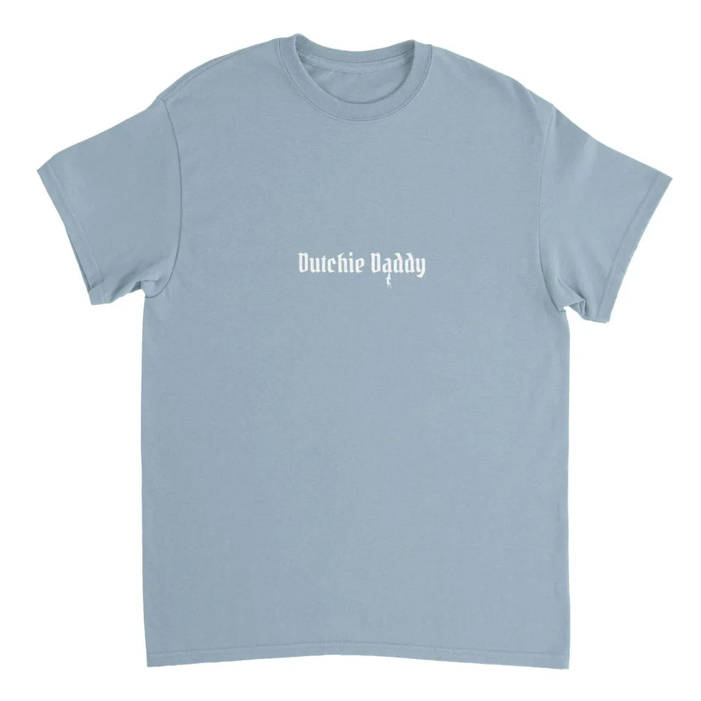 T-shirt bleu clair avec texte ’Dutchie Daddy’ imprimé sur le devant.