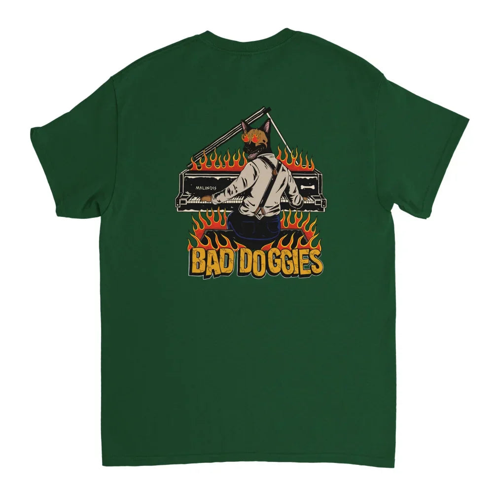 T-shirt vert représentant un DJ avec des flammes et le texte ’BAD DOGGIES’.