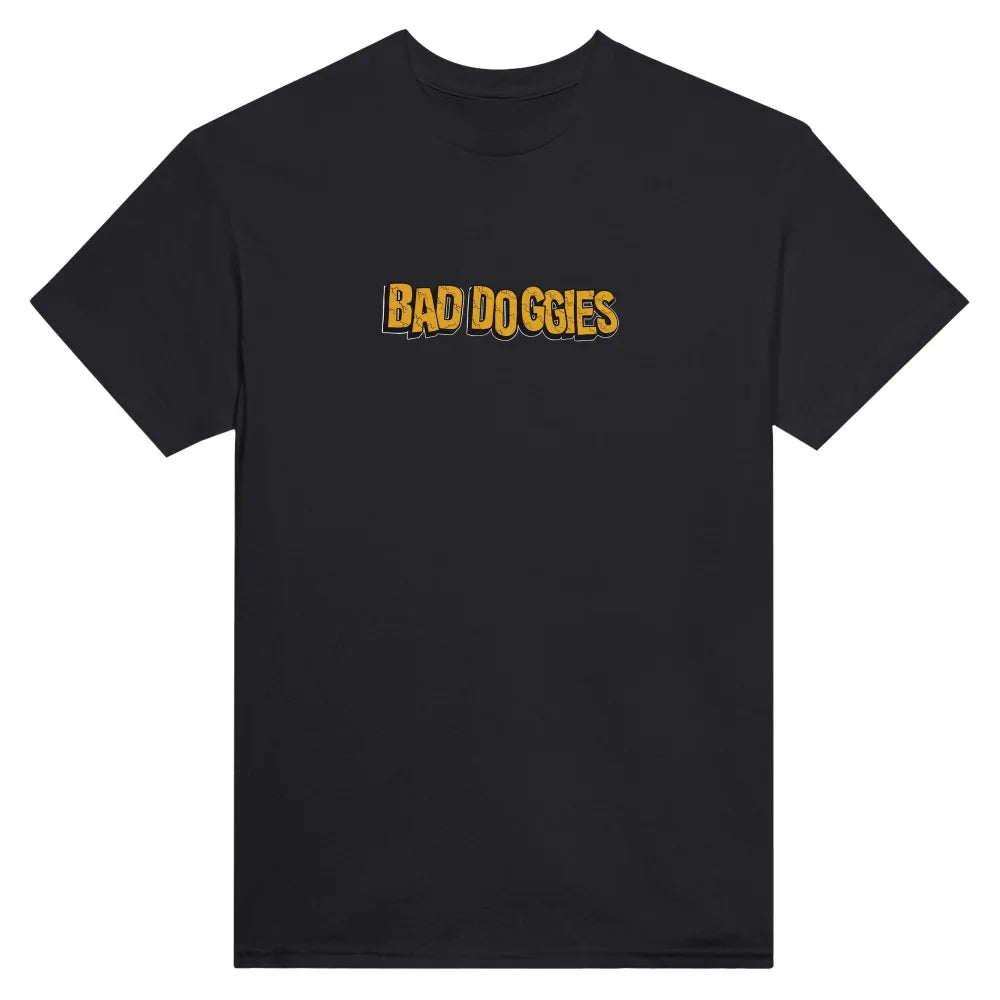 T-shirt noir avec ’BAD DOGGIES’ imprimé en jaune et orange sur le devant.